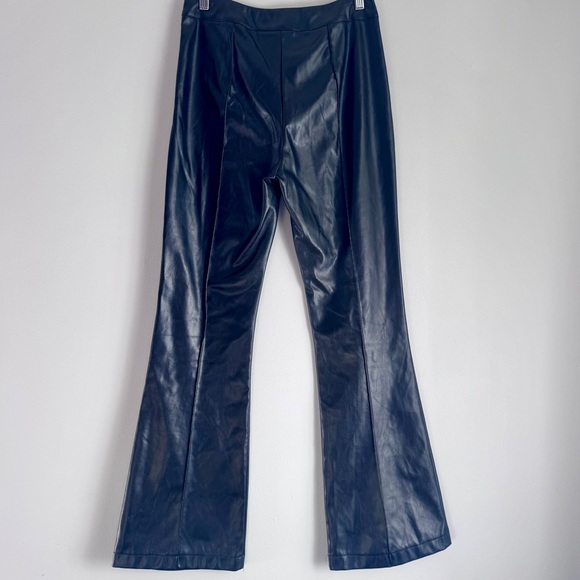 Princess Polly Braden Faux Leather High Waisted Black Flare Pants Size 6 - Picture 4 of 8